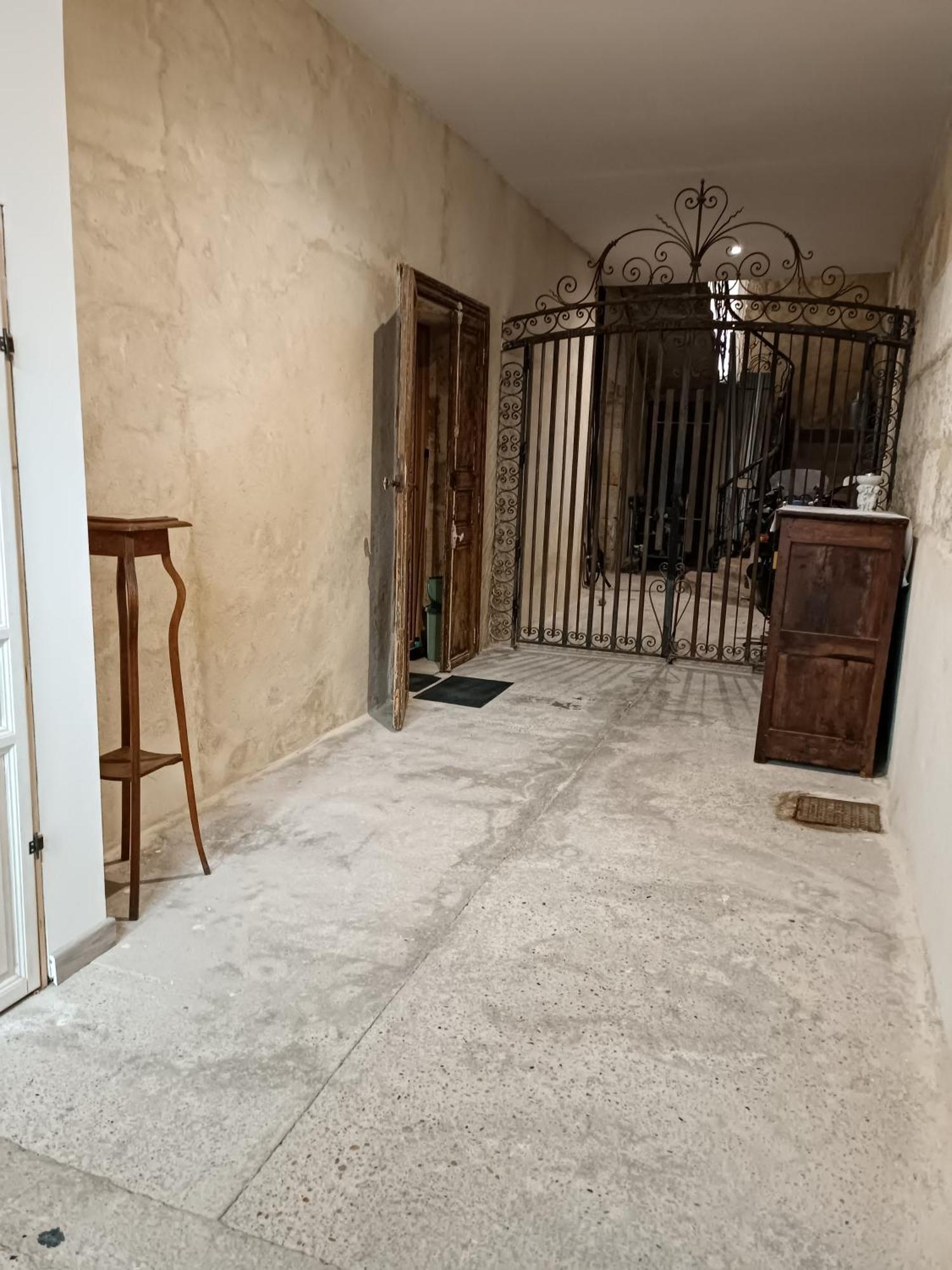 Dans Maison De Maitre, Appartement Independant. Montfrin 외부 사진